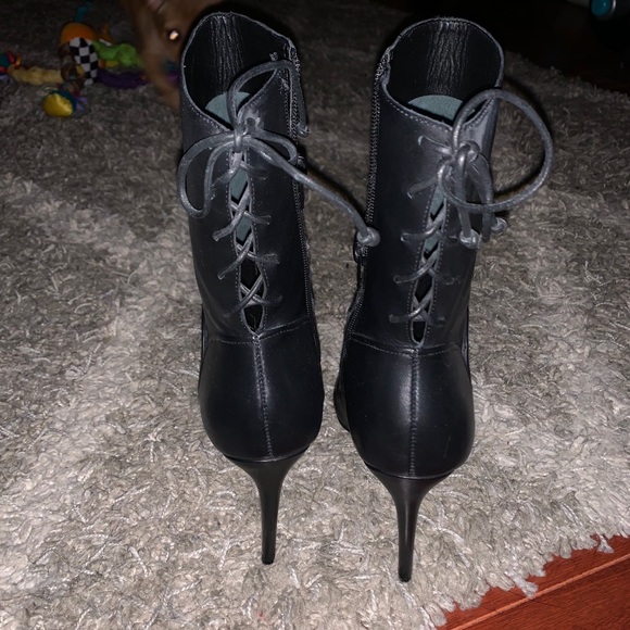 Aldo boot heel - Picture 2 of 3